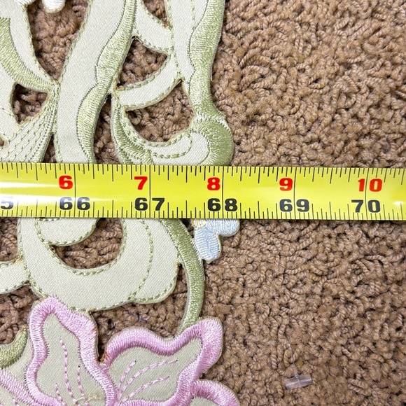 Bella Lux Fine Linens Embroidered Cutwork Table Runner Easter Spring 12 X 66 - Picture 8 of 8